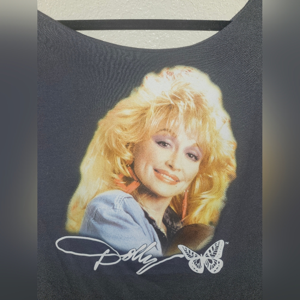 🦋EUC Dolly Parton "Dolly Parton Graphic Tee" ✨️THE NECK HAS BEEN CUT✂Sz Small🦋 - Picture 4 of 8